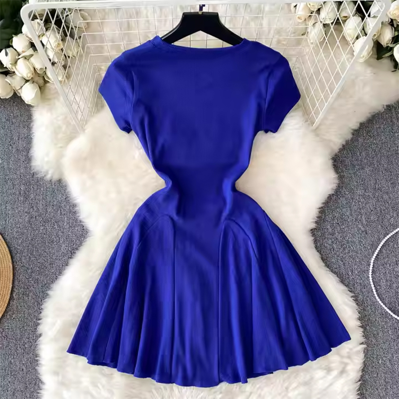 2025 Summer Korean Fashion Hot Girl Casual a Word Puffy Dress Short Sleeve Round Neck Waist Slimming Solid Color